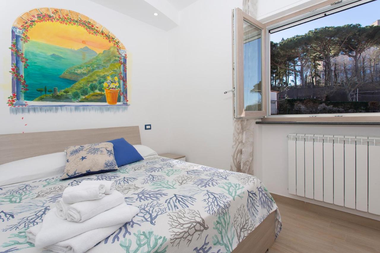 Casa Vacanze La Via Delle Stelle อาเจโรลา ภายนอก รูปภาพ