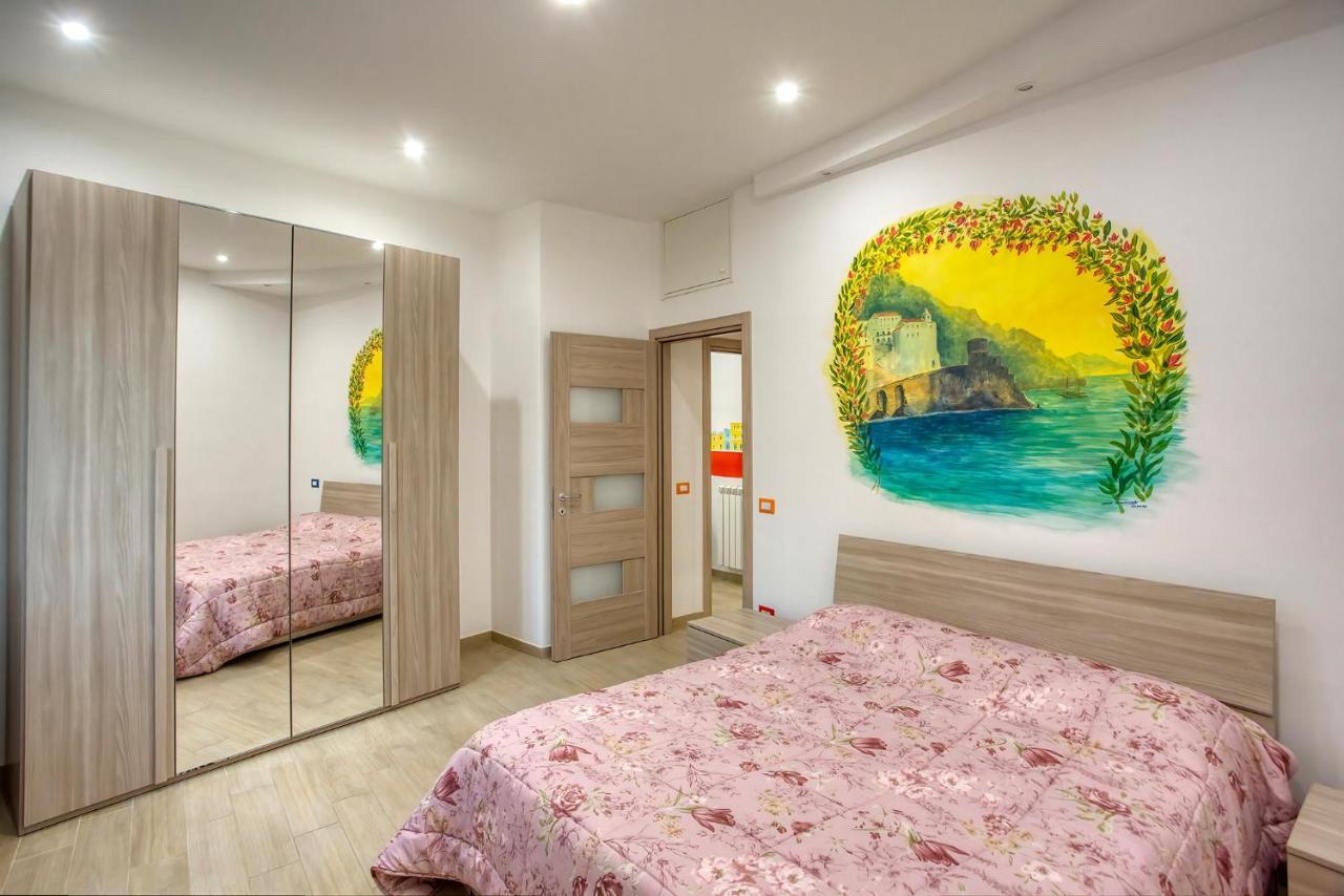 Casa Vacanze La Via Delle Stelle อาเจโรลา ภายนอก รูปภาพ