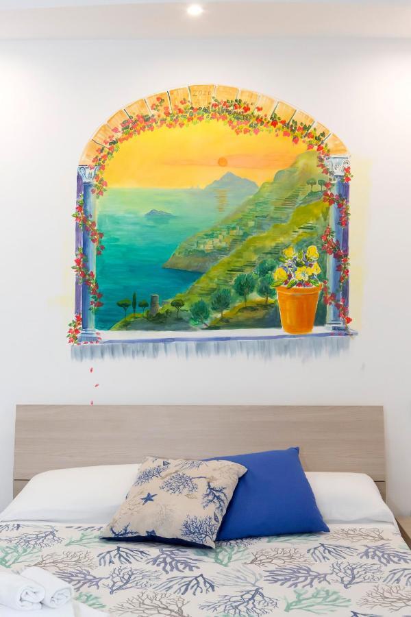 Casa Vacanze La Via Delle Stelle อาเจโรลา ภายนอก รูปภาพ